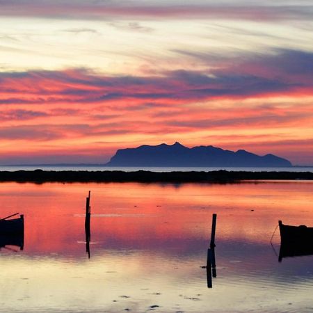 Claudette Apartments Marsala Bagian luar foto