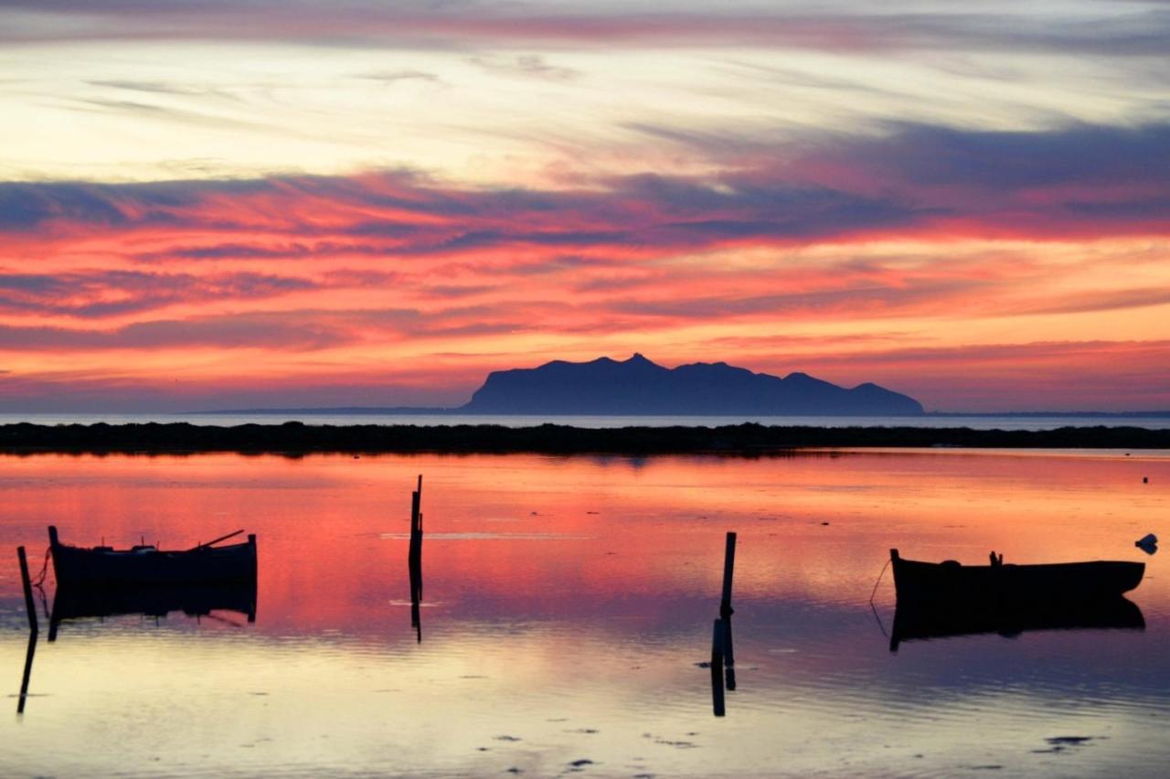 Claudette Apartments Marsala Bagian luar foto