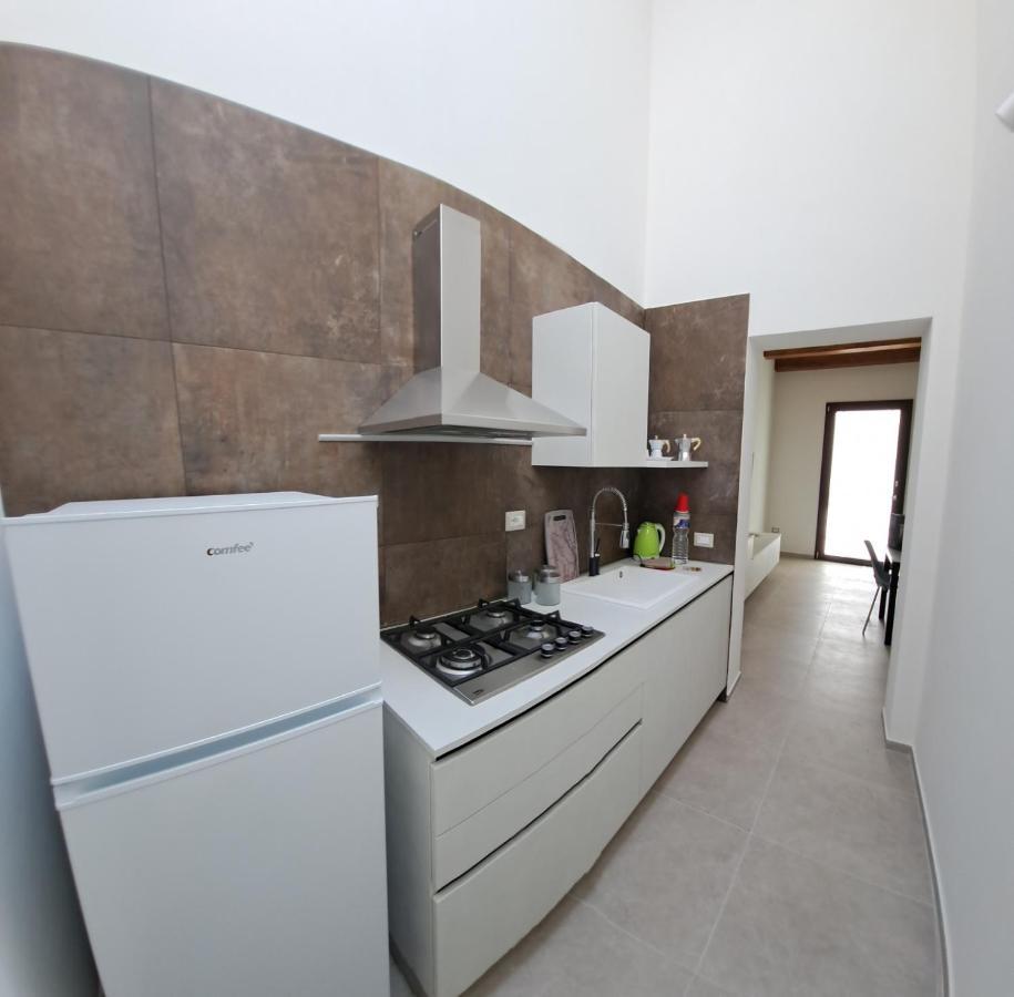 Claudette Apartments Marsala Bagian luar foto