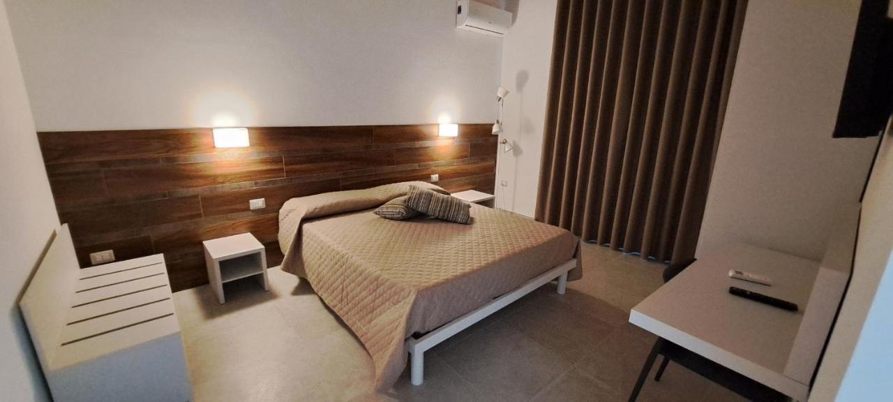 Claudette Apartments Marsala Bagian luar foto